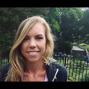 Meet your Posher, Ava